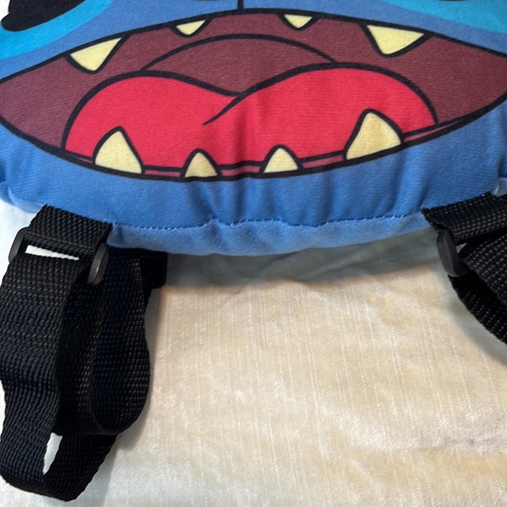 Stitch back pack - Picture 9 of 10